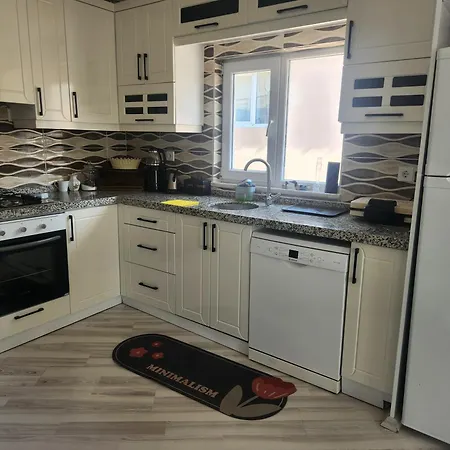 Appartement Saroz Akila *