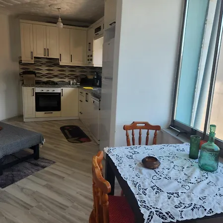 Saroz Akila Appartement